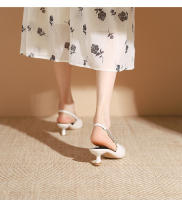 Xiaoxiangfeng-correa de cadena puntiaguda, tacón medio, zapatos individuales - details 23