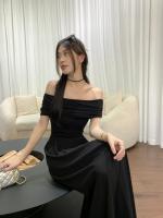 Vestido Negro de Hombro Único Estilo Hepburn Cintura Ajustada para Adelgazar Elegante y Casual - details 8