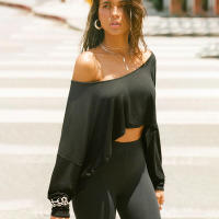 BUNO-Tops informales de punto liso con hombros descubiertos, camisetas de otoño de manga larga con cuello oblicuo conciso para mujer, camisetas deportivas irregulares - details 5