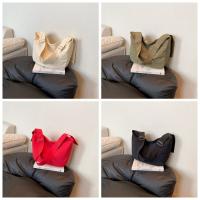 Bolso informal coreano para mujer, bolso de hombro de nailon de gran capacidad con diseño suave, bolso de viaje ligero de Color sólido - details 12