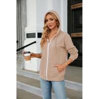Sudadera con capucha y cremallera cerrada para mujer - details 10
