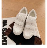 Zapatos blancos de velcro de suela gruesa, nuevos zapatos de tablero deportivos casuales plateados - details 2