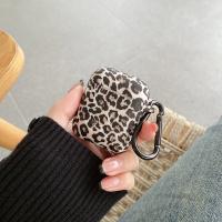 Funda de Silicona Protectora con Gancho para Airpods Pro 2 Estampado de Leopardo - details 3