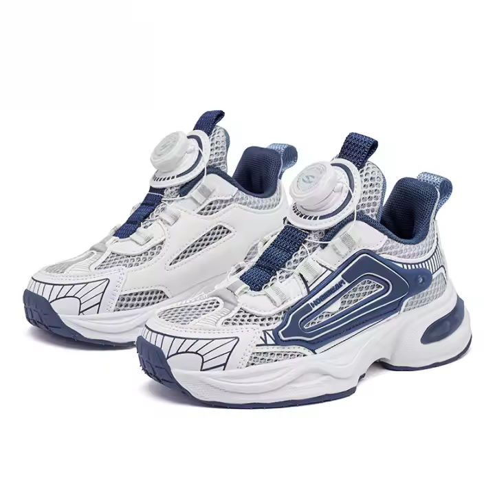 Zapatillas deportivas de verano para niños y niñas con malla, botones y suela de goma. - 1