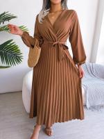 Vestido largo plisado de manga larga con cuello en V elegante para mujer - details 3