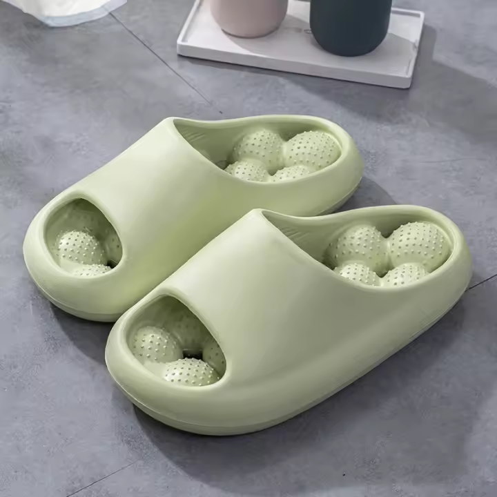 Nuevo hogar antideslizante zapatillas de las mujeres de verano casa interior cómodo fondo grueso hueco baño fresco zapatillas - 1
