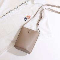 Bandolera de cuero de PU exquisita a la moda, bolso cruzado informal con cremallera para mujer, bolso de mano Simple de gran capacidad, uso diario - details 15