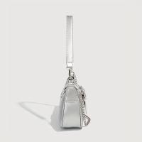 Bolso Cruzo Versátil de Lujo Y2K Diseño Encantador de Hombro para Mujer con Estrellas de Secuencia Plateada Bolso de Viaje Ideal - details 3
