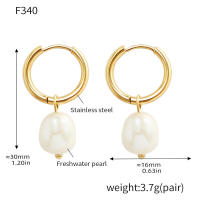 Elegantes pendientes de Perlas de Agua Dulce colgantes de Mujeres colgantes de Maple en todos los colores con pendientes de Anillo Redondo de Amor en stock - details 1
