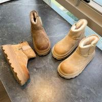 Botas de nieve hasta la rodilla con suela gruesa para mujer, estilo formal de cuero floral, popular felpa baja cálida para invierno - details 4