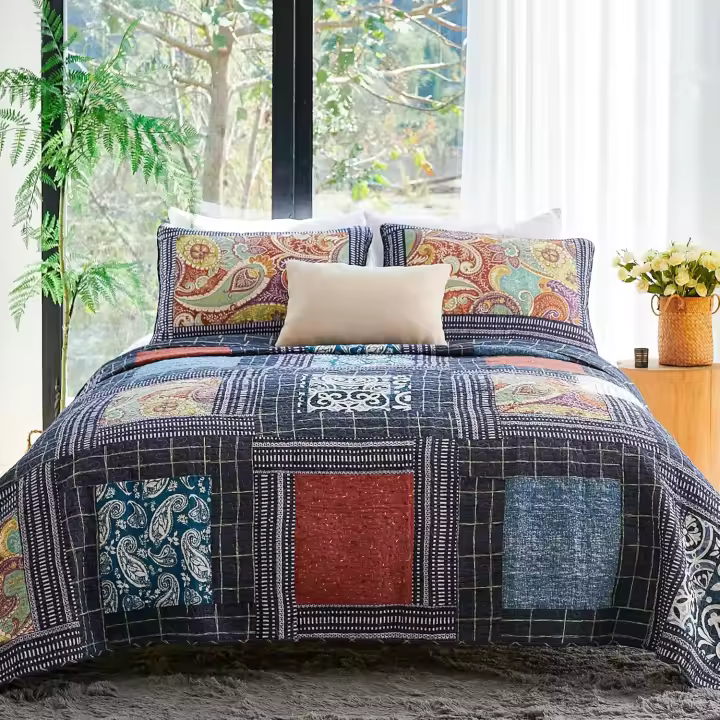Juego de edredón de terciopelo tamaño King, juego de edredón de algodón y terciopelo, cubrecama color rojo y negro (96 x 108 pulgadas) con 2 fundas de almohada, ropa de cama ligera - 1