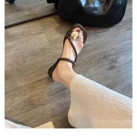 Verano nueva espina de pescado fondo plano cabeza cuadrada palabra con dedo del pie zapatillas geniales mujeres - details 2