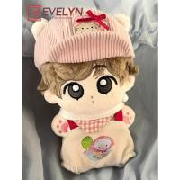 Evelyn (muñeca) 10cm Mini ropa de muñeca de peluche traje de juguete de peluche ropa de regalo amor y espacio profundo sombrero babero pantalones con tirantes - details 2