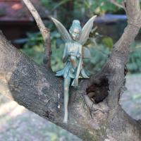 Estatuilla de Hada de las flores sentada Retro creativa, artesanías de resina divertidas, estatua de alas de Ángel, escultura de hadas hecha a mano, decoración de jardín - details 7