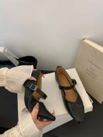 Zapatos Mary Jane retro franceses con hebilla de una palabra, boca ligera, punta cuadrada, tacón grueso, zapatos pequeños de cuero. - details 9