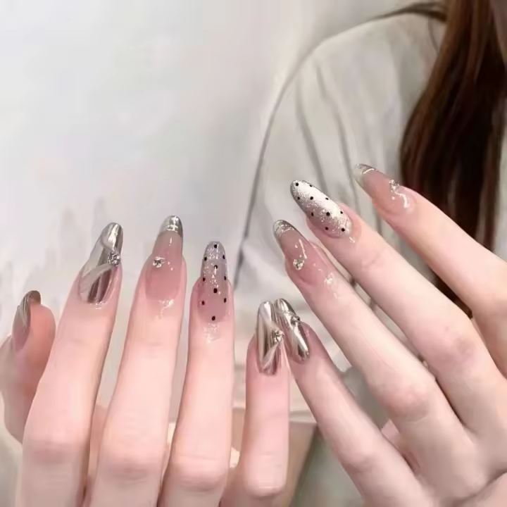 10 uñas largas de almendra hechas a mano, combinadas con diamantes y uñas artificiales adhesivas - 1