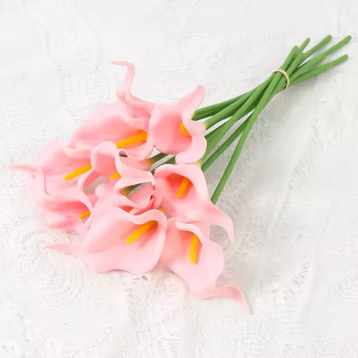 Ramos de Flores Artificiales de Cala Lili Bolso de Boda Blanco de 5 Piezas - 1