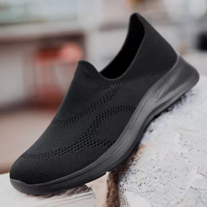 Nuevos zapatos de malla de verano para hombre, un pie transpirable para parejas, zapatos ligeros y cómodos para caminar al aire libre para parejas - 1
