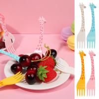 Mini Tenedor de fruta de jirafa de dibujos animados para niños, aperitivo para pastel, postre, palillo de dientes, ensalada, vajilla para niños, 12 piezas por juego - details 1