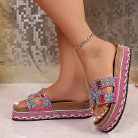 2025 nuevo arrastre de una palabra europeo y americano nueva moda zapatillas de plataforma de cuerda de cáñamo con diamantes de imitación zapatillas de corcho de playa sandalias casuales de mujer - details 19