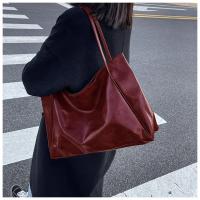 Bolso de mano para mujer, bolsa para axila a la moda, bolso de hombro de cuero Pu suave de gran capacidad, bolso cruzado Retro, bolsos de cubo portátiles informales - details 17