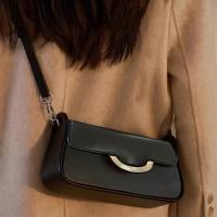 Bolso Cruzado Negro Minimalista Resalto Arco Dorado, Cierre Magnético, Forro de Poliéster, Perfecto para Uso Diario - details 0