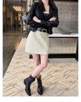 Botas vaqueras retro elegantes con punta en V, tacón grueso arrugado y estilo occidental. - details 4