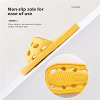 Zapatillas de playa de verano de suela gruesa para hombre, zapatillas antideslizantes de Eva para baño, sandalias para hombre, chanclas de moda para mujer, zapatillas huecas con fugas - details 14