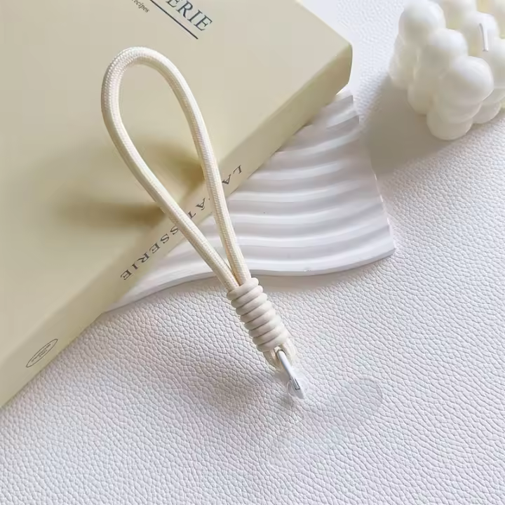 Correa de cordón para teléfono móvil con anillo colgante y correa de muñeca con parche para funda de teléfono celular, llavero de cuerda - 1