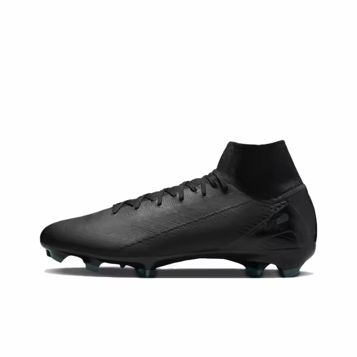 Los zapatos de fútbol de caña alta proporcionan absorción de impactos. - 1