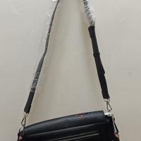 Desigual Lady Casual Diseño con espalda abierta Bolso bandolera de un solo hombro moderno y versátil (tamaño: 27*12.6*18) - details 7
