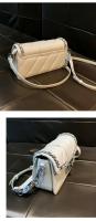 Bolso cuadrado pequeño blanco de diseño de personalidad de marca de Hong Kong2025Nuevo Estilo Bolso de Moda de Alta Gama Bolso de Hombro Cruzado de Moda - details 14