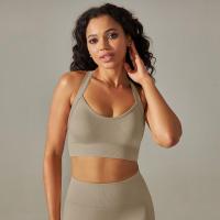 Sujetador de yoga sin costuras para mujer, top corto con tirantes anchos cruzados, chaleco deportivo para gimnasio, top liso para entrenamiento y correr - details 6