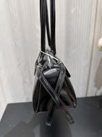 Bolso para las axilas nuevo bolso de bolos para mujer bolso baguette de viaje al hombro. - details 19