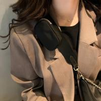 Bolso de hombro informal de nailon impermeable para mujer, moderno y fresco, decoración de cadena negra, cartera pequeña cruzada para axila - details 19