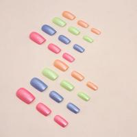 24 PCs Uñas Postizas Francés Cortas Con Arco Iris Y Jelly + 1 Archivo De Uñas Conjunto De Uñas Postizas De Plástico - details 3