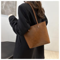 Bolso de gran capacidad para mujer, estilo casual retro, bolso de mano y bandolera para llevar bajo el brazo. - details 9