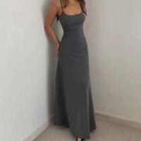 El vestido largo con tirantes de estilo informal minimalista de moda es súper en forma de A con una figura curvilínea y elegante The S-w - details 5