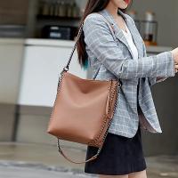 Bolso tote de moda para mujer, bolso bandolera informal con remaches de gran capacidad estilo Punk Y2K, adecuado para uso diario - details 5