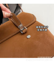 Mochila de cuero suave de gran capacidad, bolso de nicho de moda, bolso de viaje ligero de lujo, nuevo estilo universitario, 2024 - details 3