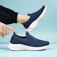 Nueva malla antideslizante informal totalmente negra a la moda para caminar, zapatos deportivos ligeros de marca de verano para hombre, precio bajo - details 5