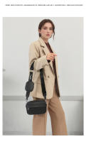 Bolso Cuadrado Bordado Clásico Mini Bolso de Cambio de Llave para Mujer con Correa de Hombro Ancho - details 9