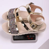 Sandalias de mujer de talla grande, nuevas de verano, con lentejuelas, de moda, de una sola tira, con suela gruesa, versátiles y cómodas. - details 1