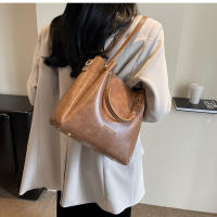 Bolso de hombro de cuero PU de gran capacidad para mujer, bolsos de mano de diseñador, tendencia de moda, invierno, 2023 - details 15
