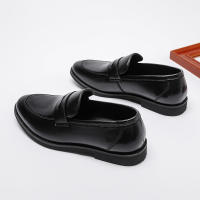 Mocasines de cuero estilo británico casual negro con un pedal y gorro. - details 13