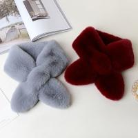 Bufanda de piel sintética de conejo para mujer y niña, chal cálido de felpa gruesa para el cuello, envoltura cruzada bonita, Invierno - details 7