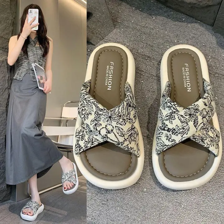 Nuevas zapatillas de interior de playa de suela gruesa suave informal de moda de verano para mujer - 1