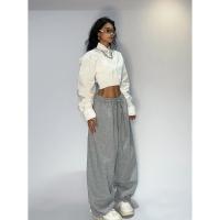 Pantalones de chándal grises informales y cómodos para mujer con cintura Starchy, corte holgado y pantalones de paracaídas - details 6