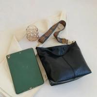 Bolso bandolera Vintage de piel sintética de Color sólido para mujer, bandolera tipo cubo con correa ancha Simple de alta capacidad para ir al trabajo - details 16