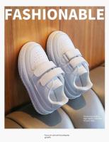 Zapatillas de deporte blancas para niños y niñas, zapatos de tenis escolares informales transpirables de cuero PU, zapatos deportivos antideslizantes a la moda - details 1